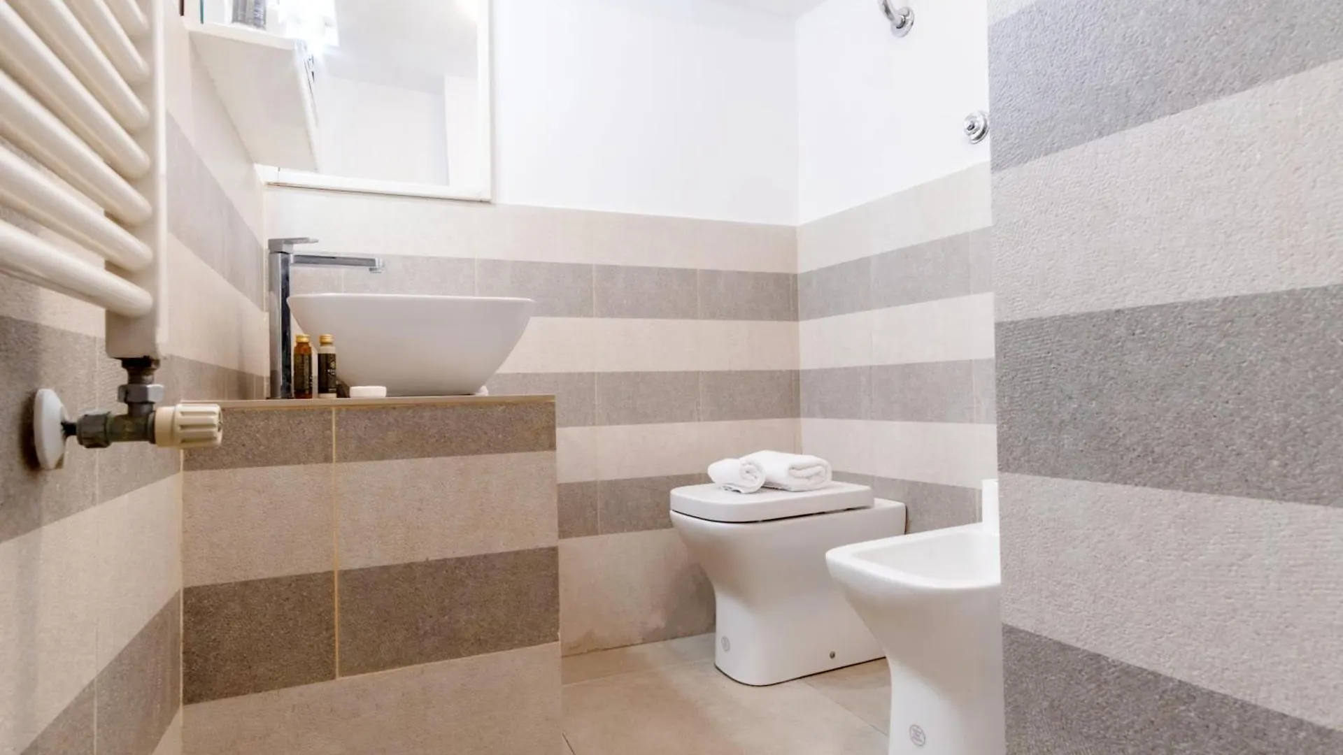 Elegantis Monti Suite Apartment Rome